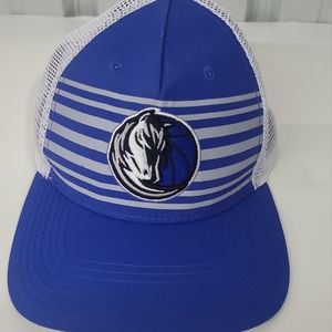 Dallas Mavericks Fan Favorite‎ Snapback Hat